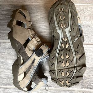 Teva Hybrid Sandal